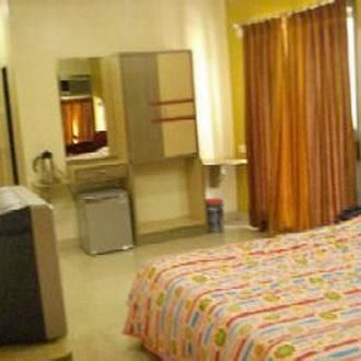 Woodland Regency Hotel Silvassa Exterior foto